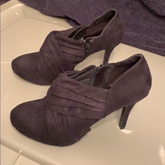 Booties! - Picture 2 of 6